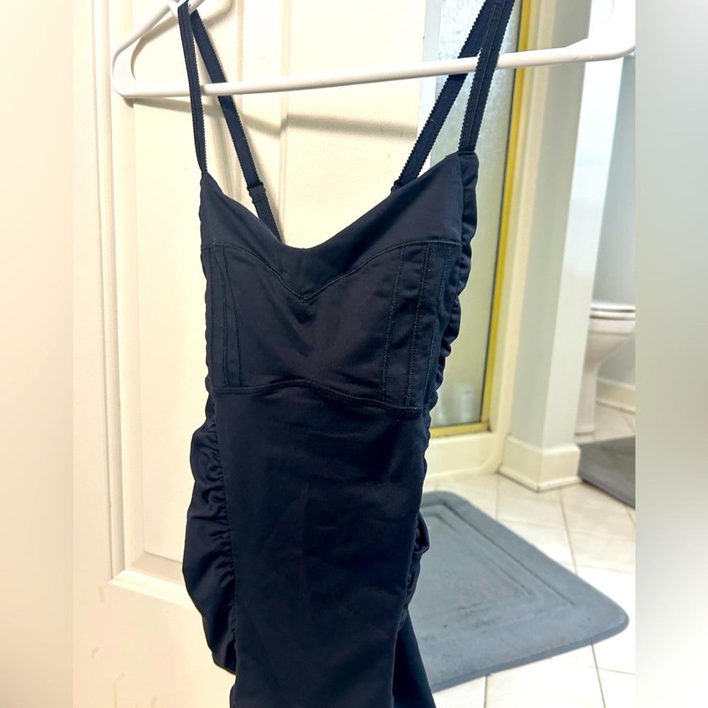 Lululemon size 6 tank top